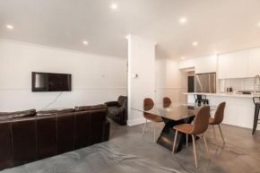 Spacious 3 Bedroom apartment - 1897